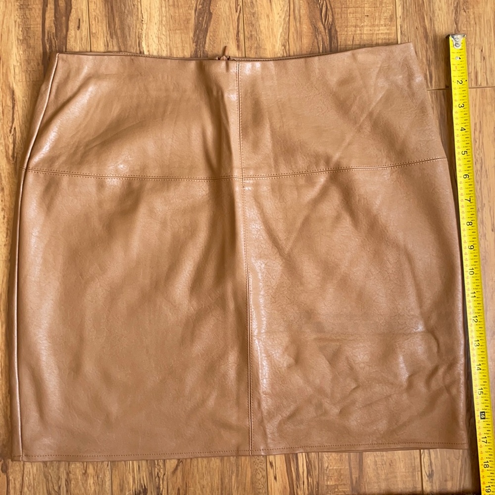 Missguided size 8 fake leather brown skirt
